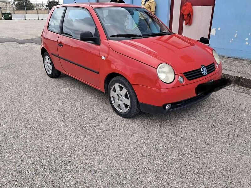 Usata VW Lupo Trendline 50 CV (36 kW) 1999 Rosso Utilitaria