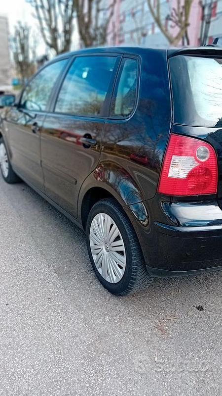 Usata VW Polo 75 CV (55 kW) 2005 Nero Utilitaria