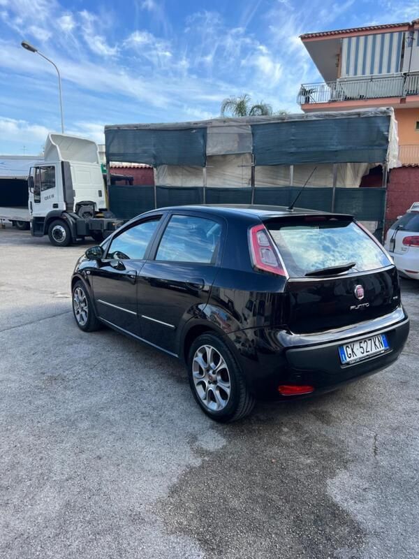 Usata Fiat Punto Evo Emotion 95 CV (69 kW) 2010 Nero Utilitaria