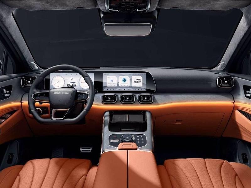 Nuova Jaecoo 8 143 CV (105 kW) 2026 Khaki white SUV