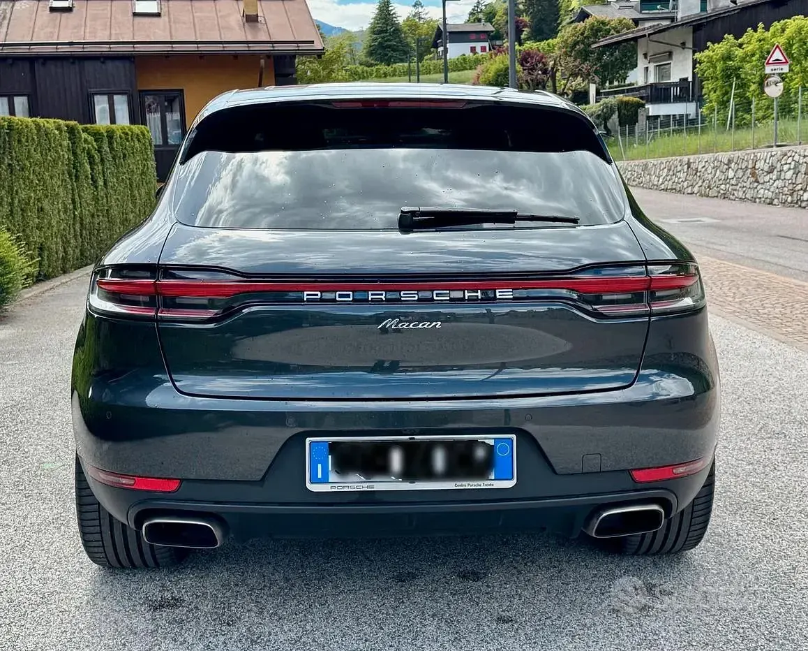 Usata Porsche Macan 245 CV (180 kW) 2020 Grigio SUV