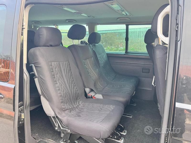 Usata VW Caravelle 174 CV (127 kW) 2007 Nero Monovolume