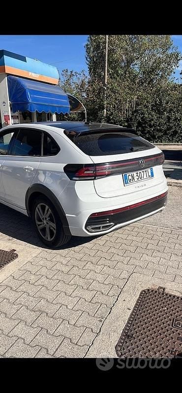 Usata VW Taigo R-line 110 CV (80 kW) 2023 Bianco SUV