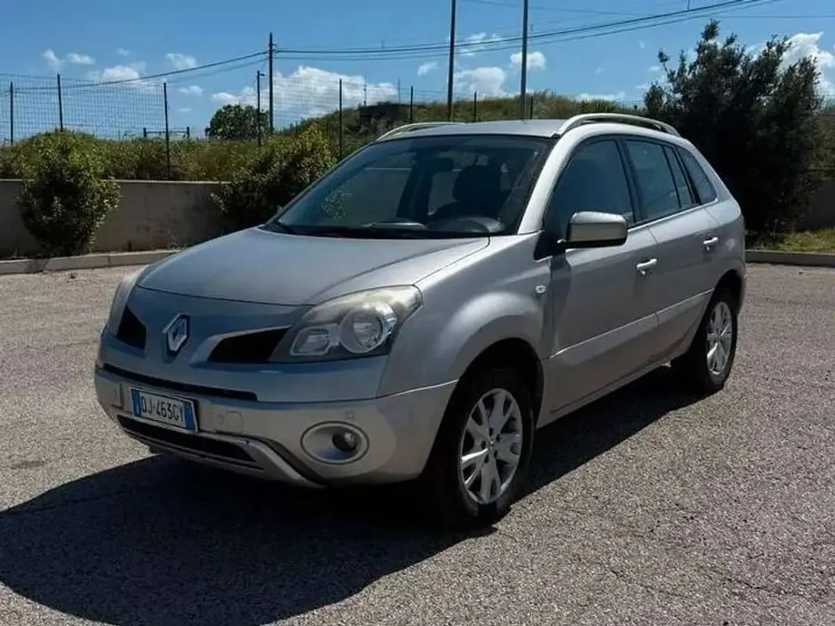 Usata Renault Koleos Dynamique 150 CV (110 kW) 2008 Grigio SUV