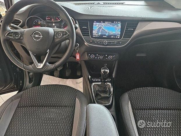 Usata Opel Crossland X 130 CV (95 kW) 2018 Nero SUV