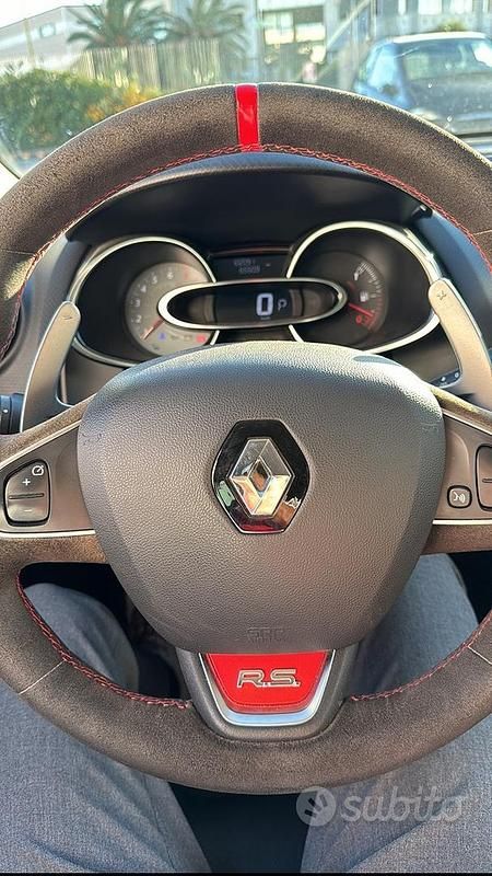 Usata Renault Clio IV Trophy 220 CV (161 kW) 2017 Berlina