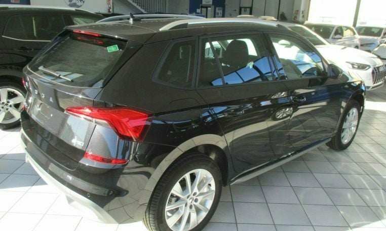 Usata Skoda Kamiq Style 90 CV (66 kW) 2021 Nero metallizato SUV