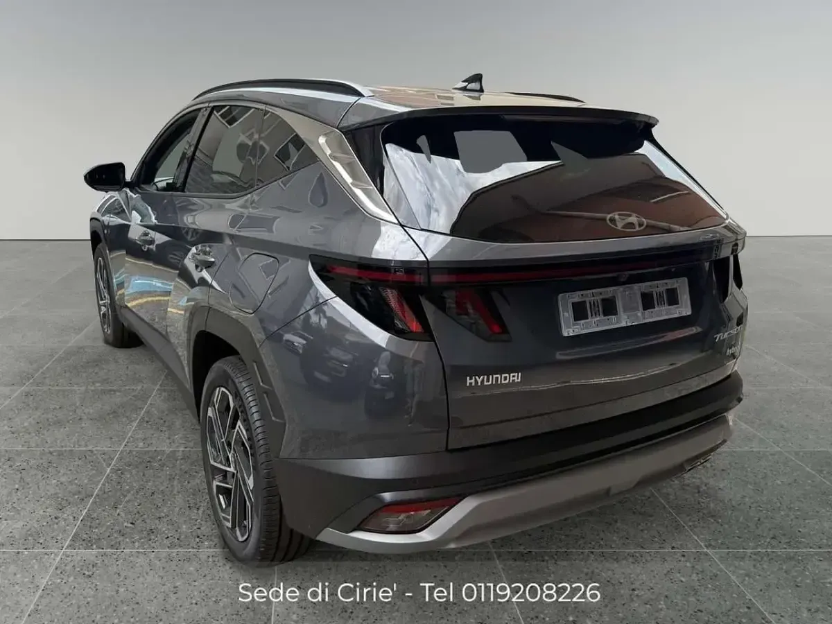 Nuova Hyundai Tucson 215 CV (158 kW) 2025 Grigio SUV