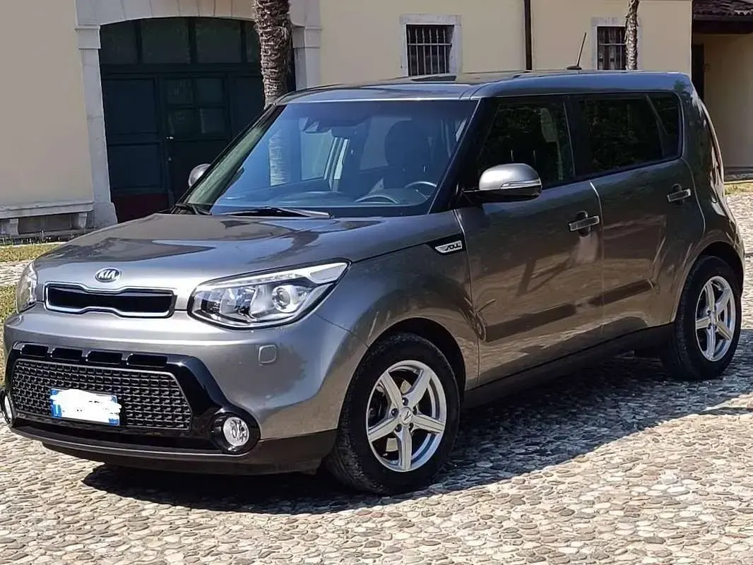 Usata Kia Soul 128 CV (94 kW) 2014 Grigio SUV