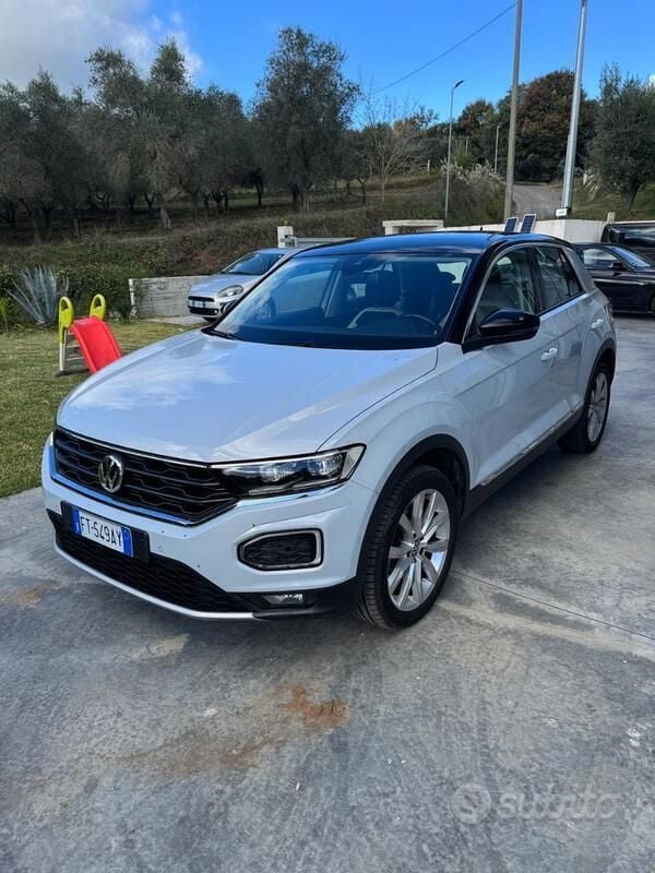 Usata VW T-Roc 116 CV (85 kW) 2019 Bianco SUV