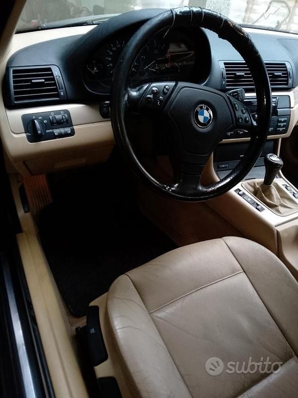 Usata BMW 330 184 CV (135 kW) 2000 Blu Berlina