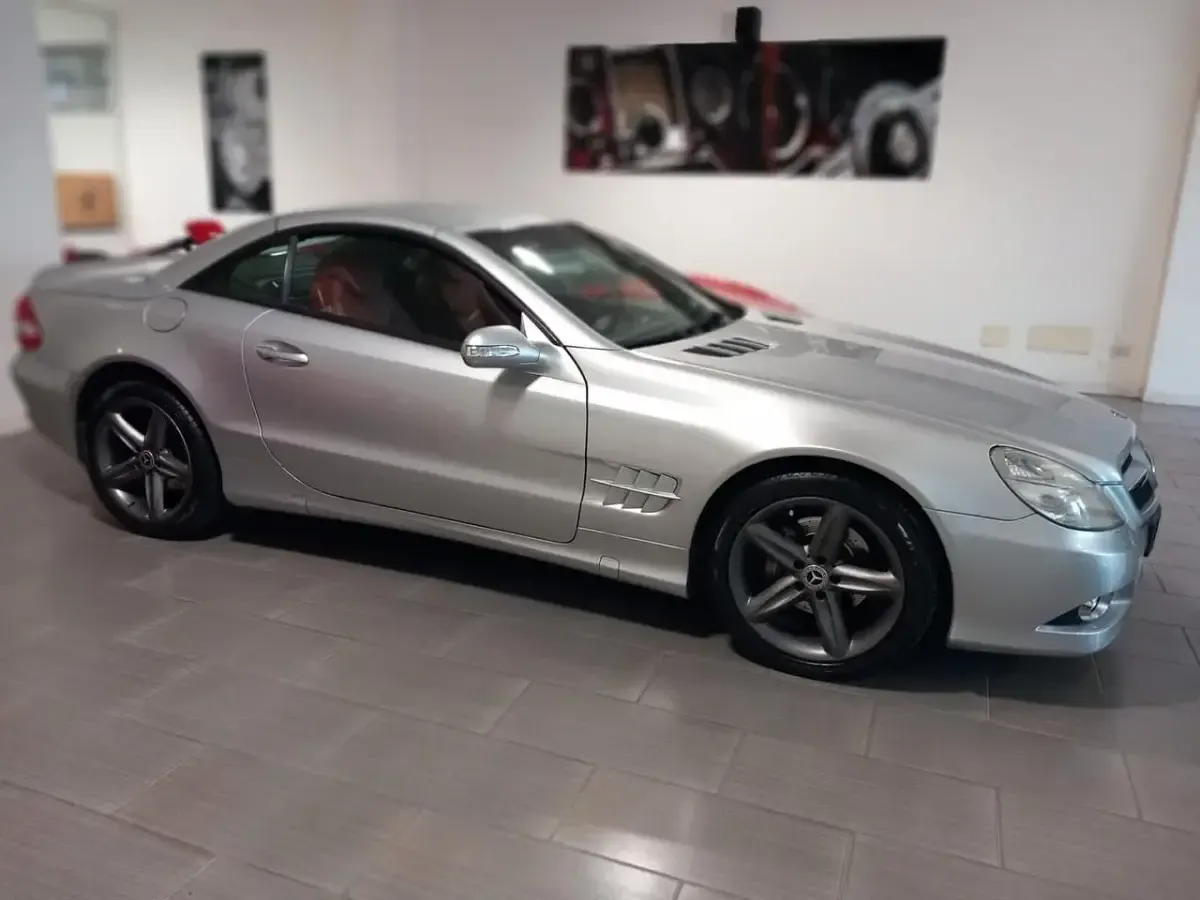 Usata Mercedes SL500 244 CV (179 kW) 2003 Grigio Cabrio