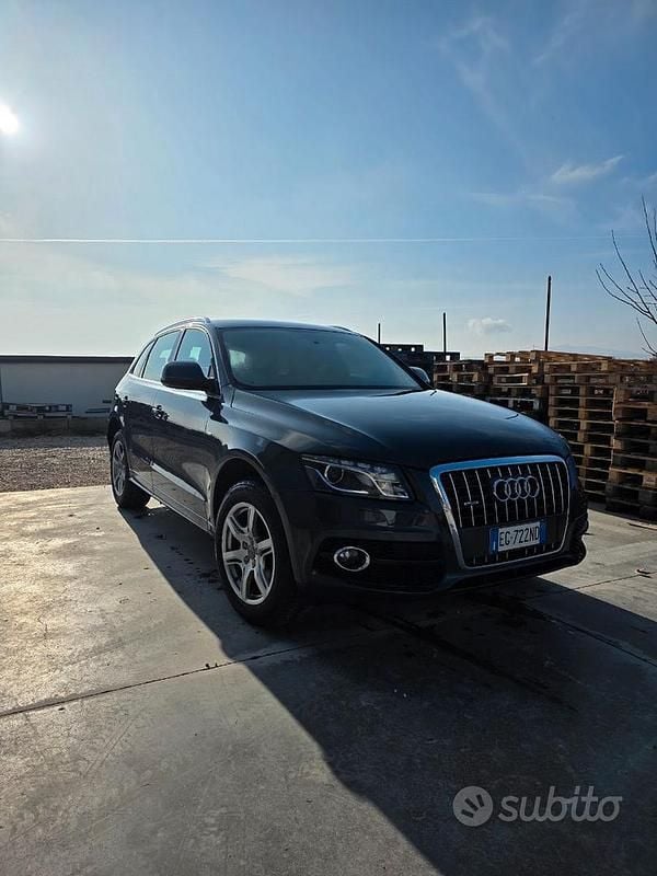 Usata Audi Q5 S-Line 170 CV (125 kW) 2011 Grigio SUV