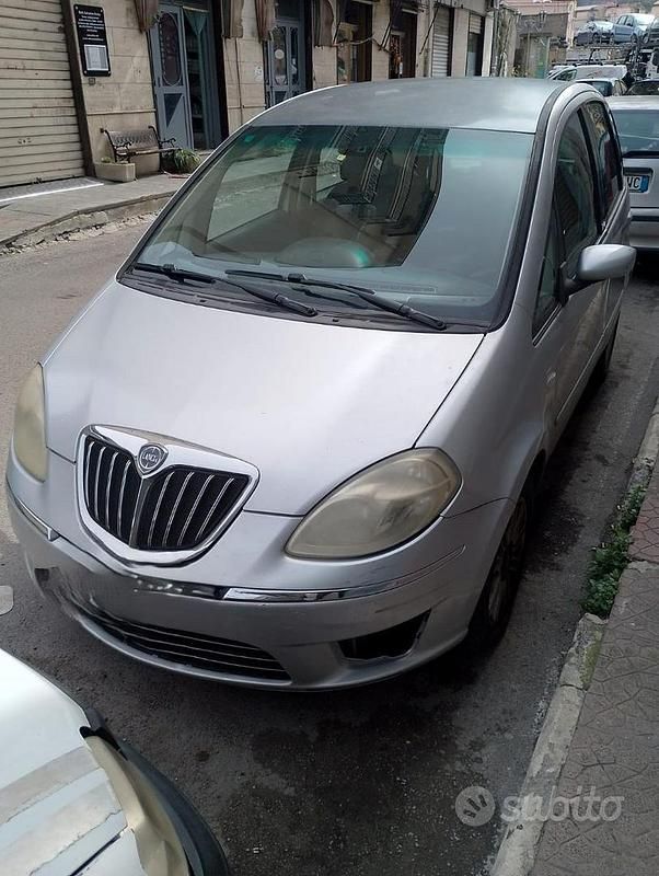 Usata Lancia Musa 90 CV (66 kW) 2007 Monovolume