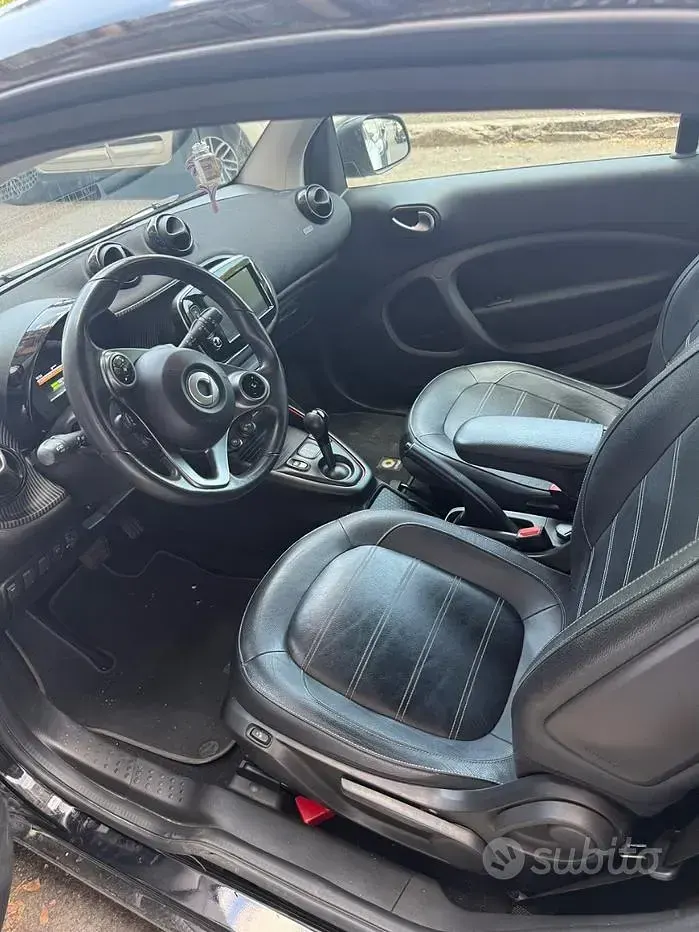 Usata Smart ForTwo Coupé Passion 41 kW (56 CV) 2020 Bianco Utilitaria