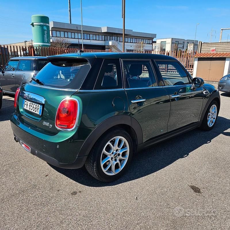 Usata Mini One D Hype 95 CV (69 kW) 2017 Verde Utilitaria
