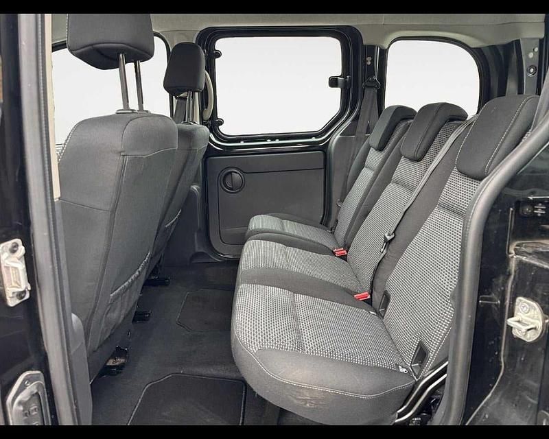 Usata Mercedes Citan 109 90 CV (66 kW) 2015 Nero Station wagon