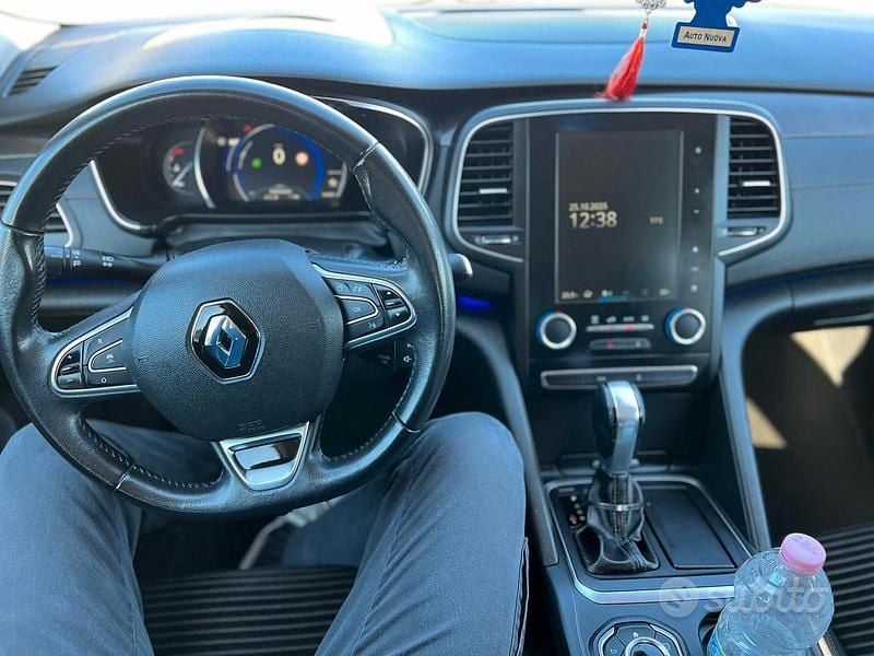 Usata Renault Talisman 160 CV (117 kW) 2016 Grigio Berlina