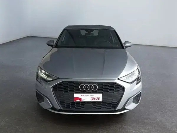 Usata Audi A3 Sportback Business 116 CV (85 kW) 2023 Utilitaria