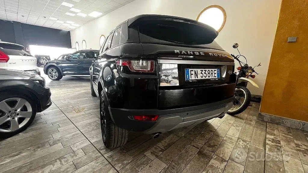Usata Land Rover Range Rover evoque SE 150 CV (110 kW) 2018 Nero SUV
