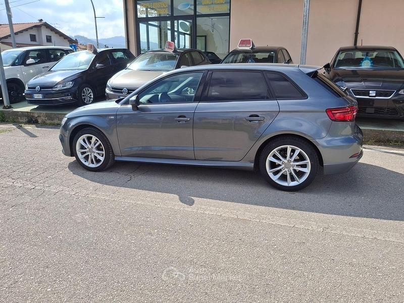 Usata Audi A3 S-Line 131 CV (96 kW) 2020 Grigio Berlina