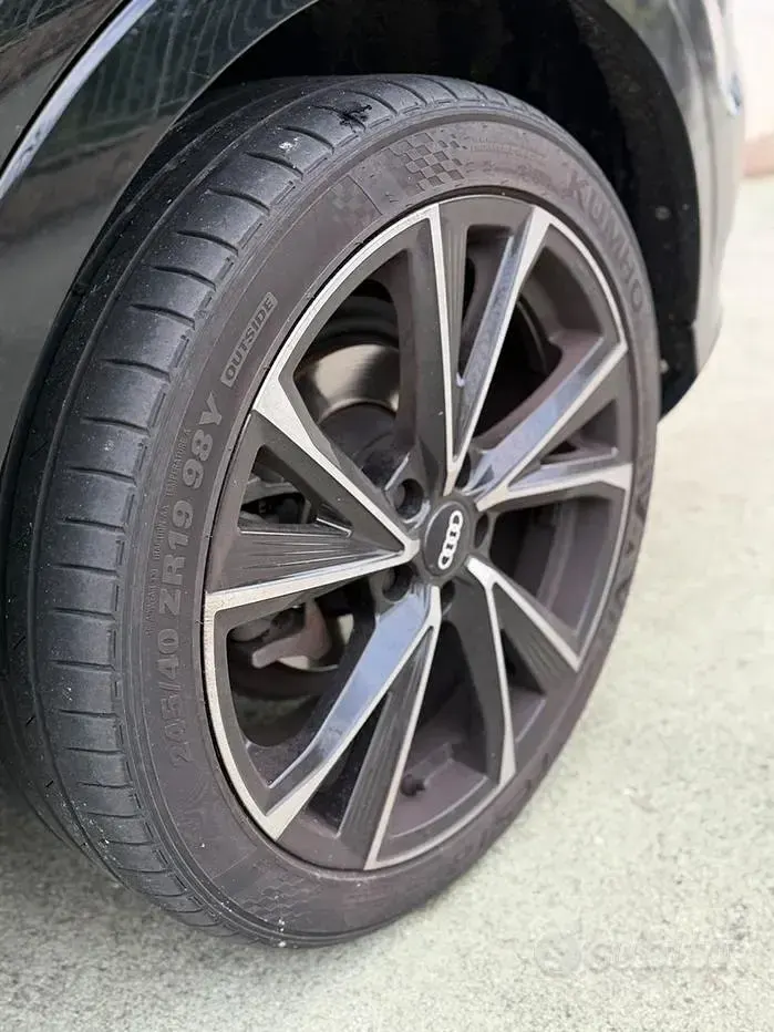 Usata Audi Q3 S-Line 177 CV (130 kW) 2015 Nero SUV