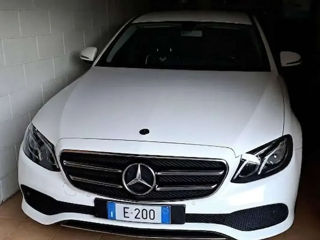 Usata Mercedes E200 Premium 150 CV (110 kW) 2019 Bianco Berlina