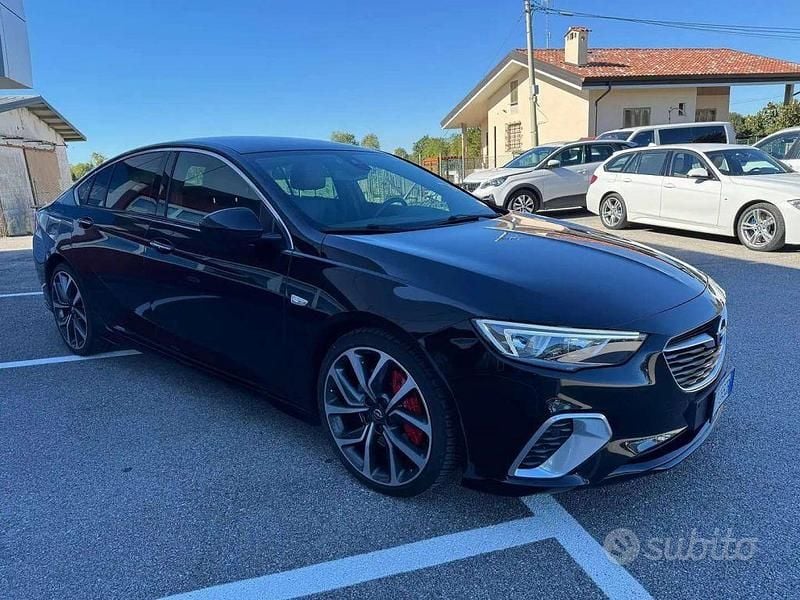 Usata Opel Insignia Sport 210 CV (154 kW) 2019 Nero Berlina