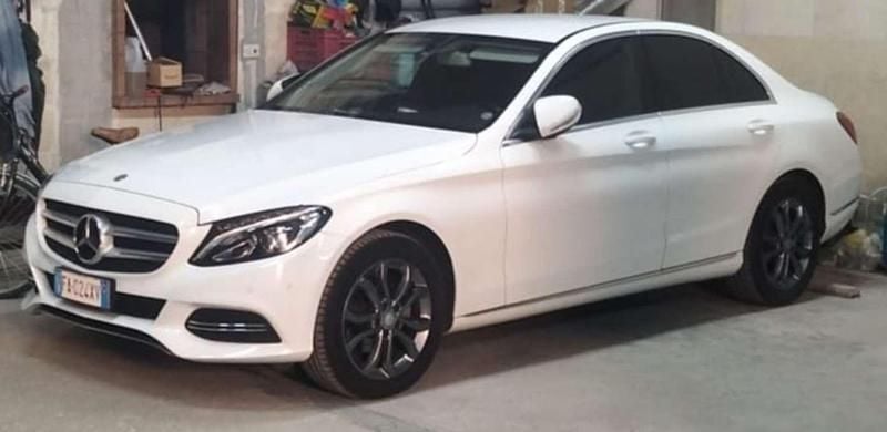Begagnad Mercedes C180 Premium 116 HK (85 kW) 2015 Vit Sedan