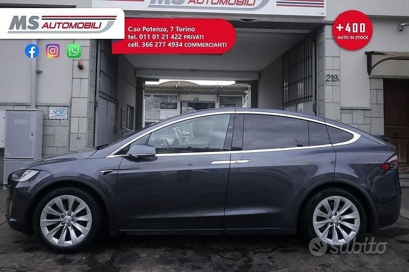 Usata Tesla Model X Long Range AWD 177 kW (241 CV) 2019 Grigio scuro SUV