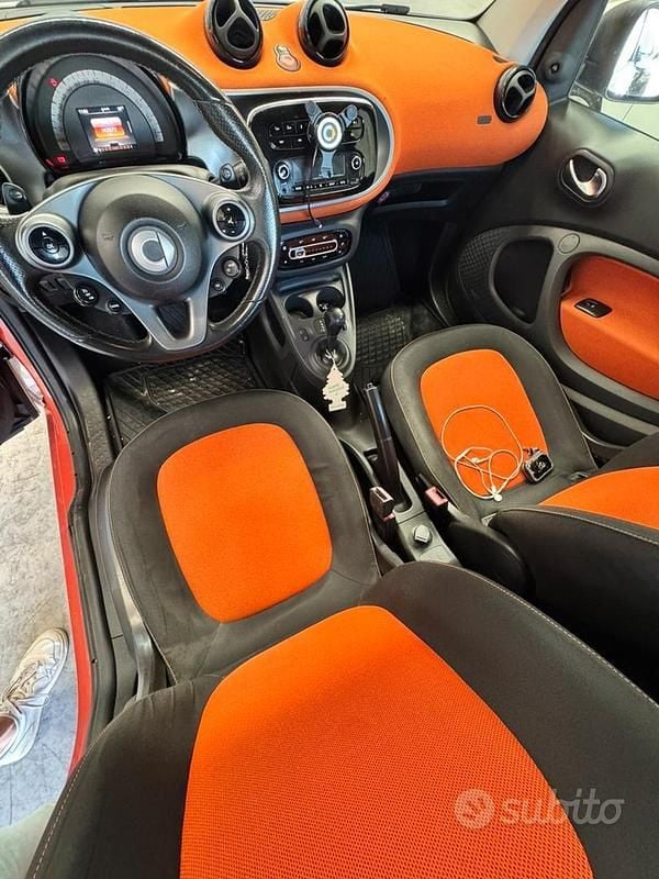 Usata Smart ForTwo Coupé 71 CV (52 kW) 2015 Utilitaria