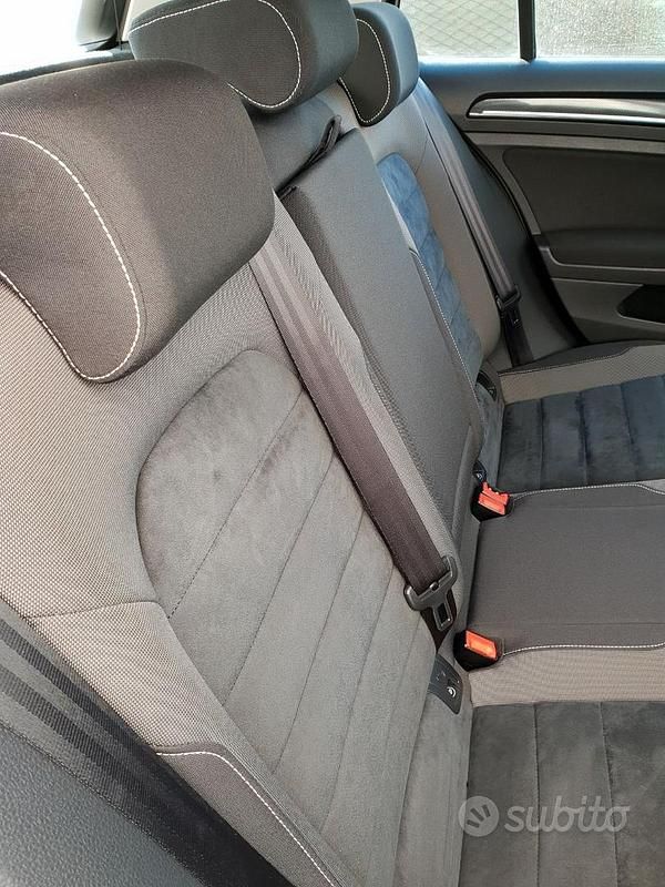 Usata VW Golf VII Highline 2014 Berlina