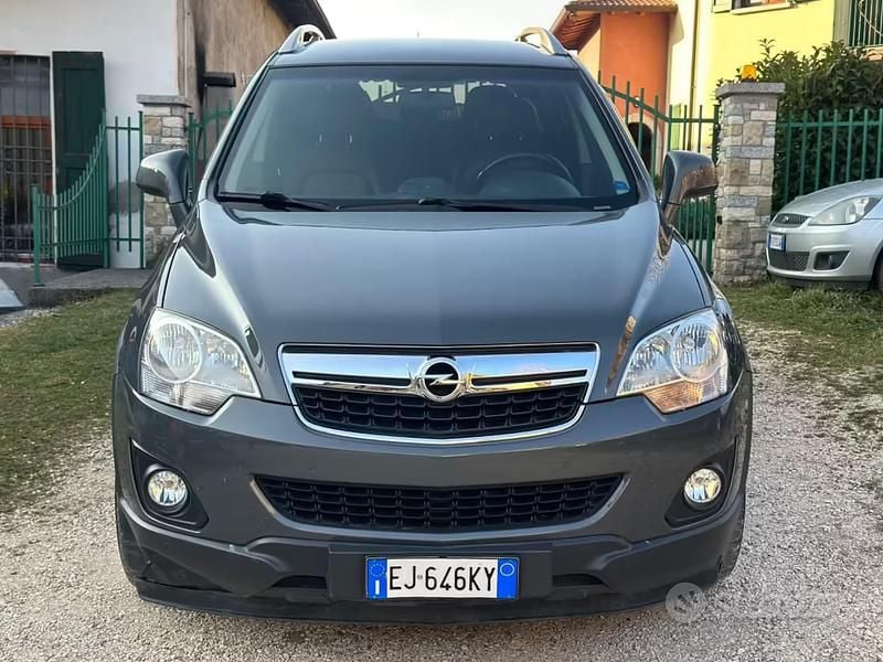 Usata Opel Antara Cosmo 163 CV (119 kW) 2012 Grigio SUV