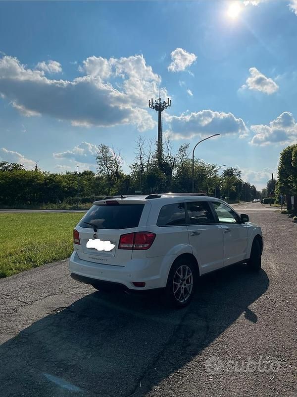 Usata Fiat Freemont Lounge 170 CV (125 kW) 2016 Bianco SUV