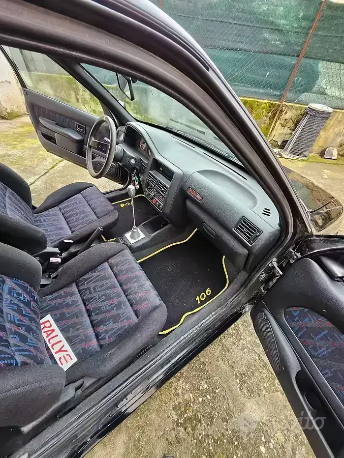 Usata Peugeot 106 101 CV (74 kW) 1999 Nero Utilitaria