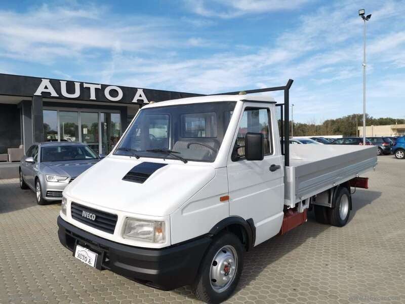 Bianco Usata 1990 Iveco Daily Furgone | 5800 € - Immagine 1/4