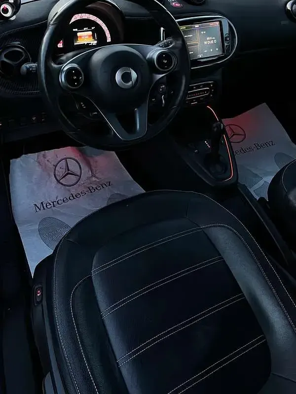 Usata Smart ForTwo Coupé 41 kW (56 CV) 2021 Utilitaria