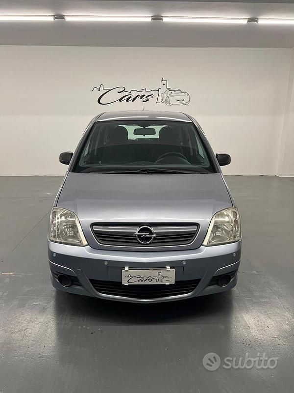 Usata Opel Meriva Enjoy 90 CV (66 kW) 2010 Grigio Monovolume