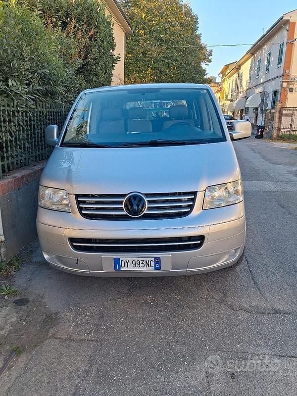 Usata VW Caravelle 2009 Grigio Monovolume