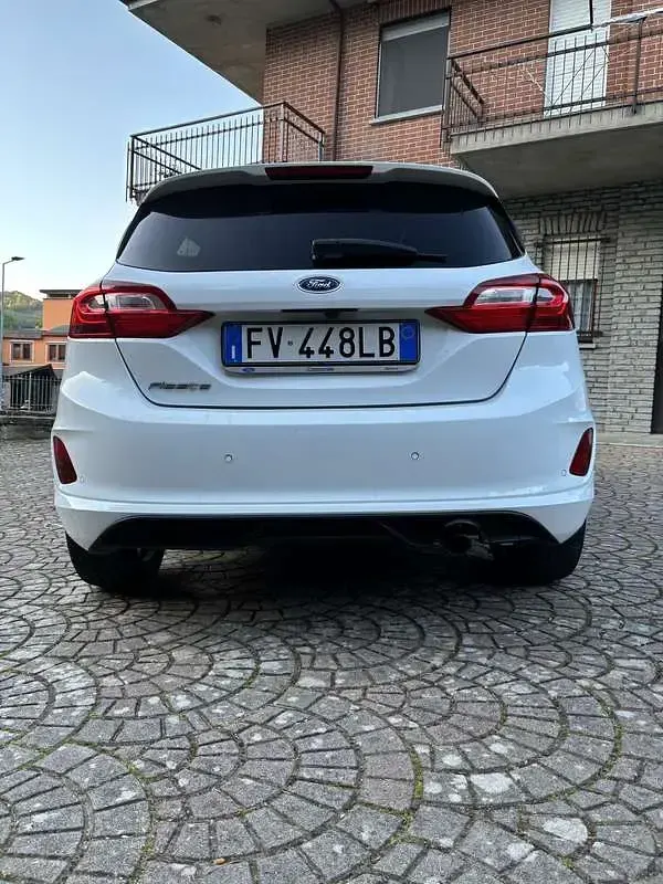 Usata Ford Fiesta ST-Line 86 CV (63 kW) 2019 Bianco Utilitaria