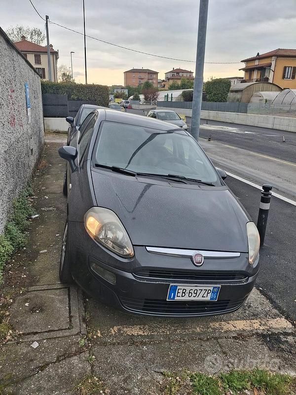 Usata Fiat Punto Evo 90 CV (66 kW) 2010 Nero Utilitaria