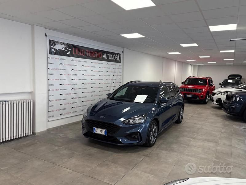Blu jeans Usata 2020 Ford Focus ST-Line Station wagon | 15.900 € (Buon prezzo) - Immagine 1/4