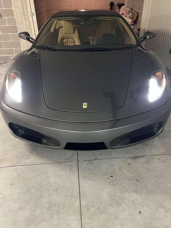 Usata Ferrari F430 489 CV (359 kW) 2007 Grigio Coupé