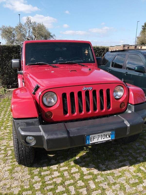 Usata Jeep Wrangler Sport 177 CV (130 kW) 2010 Rosso SUV