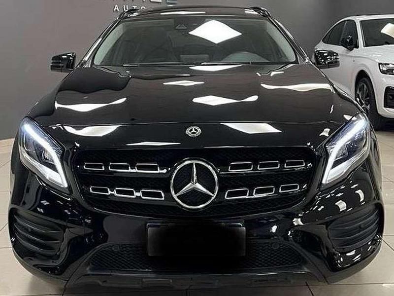Usata Mercedes GLA200 Premium 136 CV (100 kW) 2019 Nero SUV