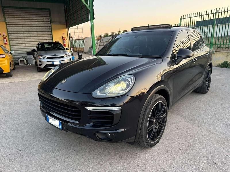 Usata Porsche Cayenne 250 CV (183 kW) 2015 Nero SUV