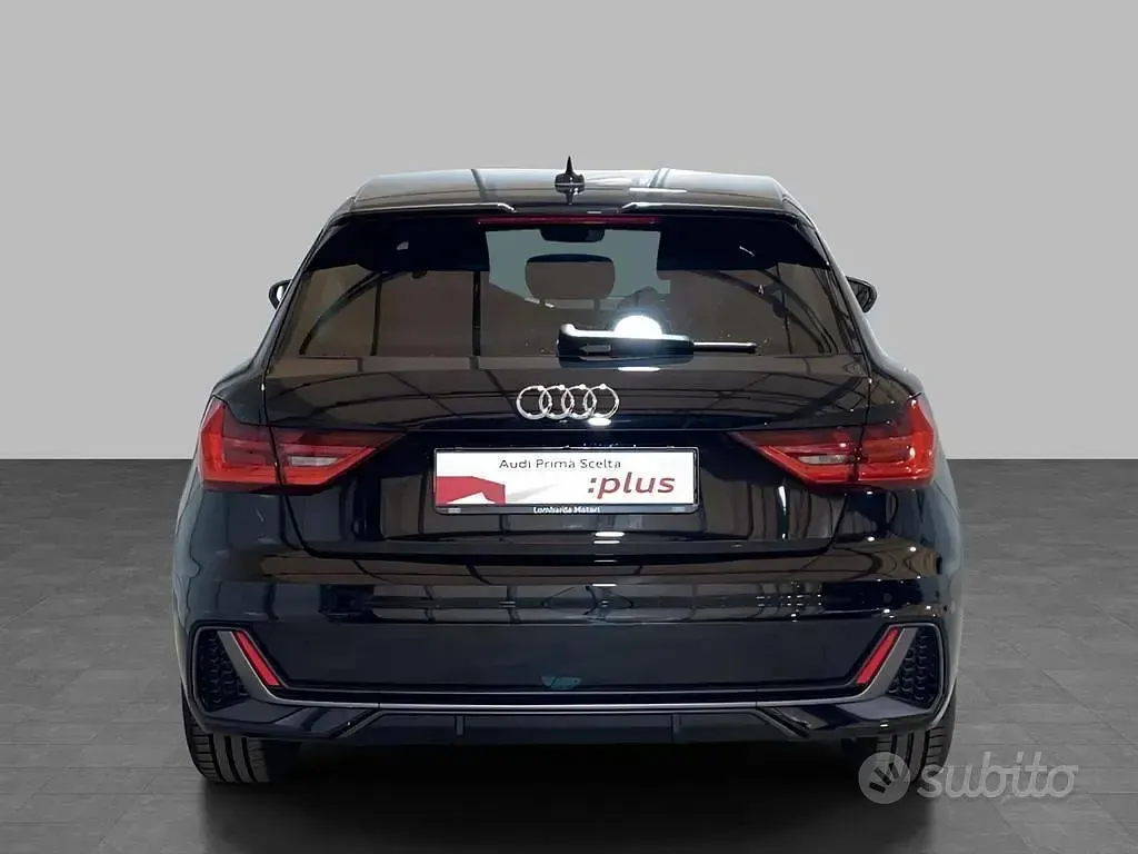 Usata Audi A1 Sportback S-Line 95 CV (69 kW) 2025 Nero mito metallizzato Utilitaria