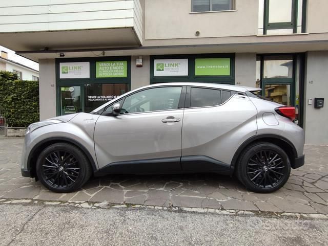 Usata Toyota C-HR Lounge 122 CV (89 kW) 2017 Grigio SUV