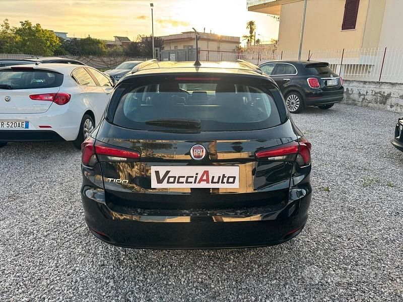 Usata Fiat Tipo 100 CV (73 kW) 2023 Nero Station wagon