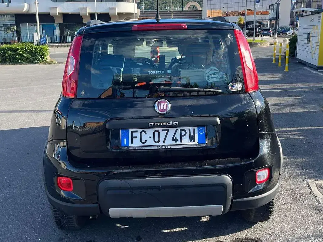 Usata Fiat Panda 4x4 S 95 CV (69 kW) 2016 Nero Utilitaria